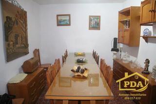 Haus in Andalucia 9. Casa en venta en posadas, 6 dormitorios.