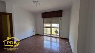 Pis a Zuloaga 7. Piso en venta en palma del rio, 3 dormitorios.