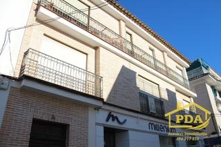 Appartement à Palma del Río. Piso en venta en centro, 6 dormitorios.
