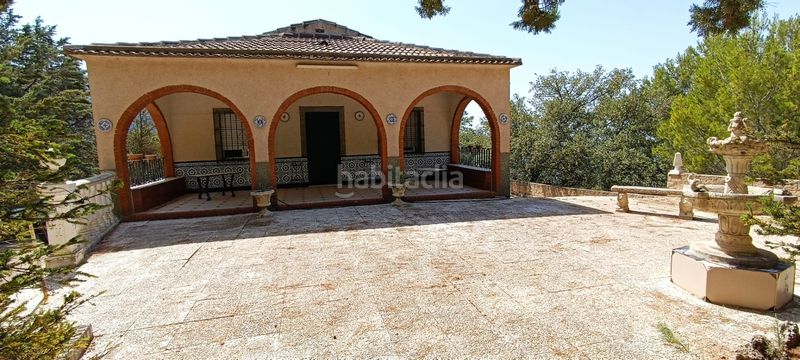 Foto 42513187-c8f2-44fa-9724-e9d57c099d44. Xalet amb aparcament piscina a Villares (Los)