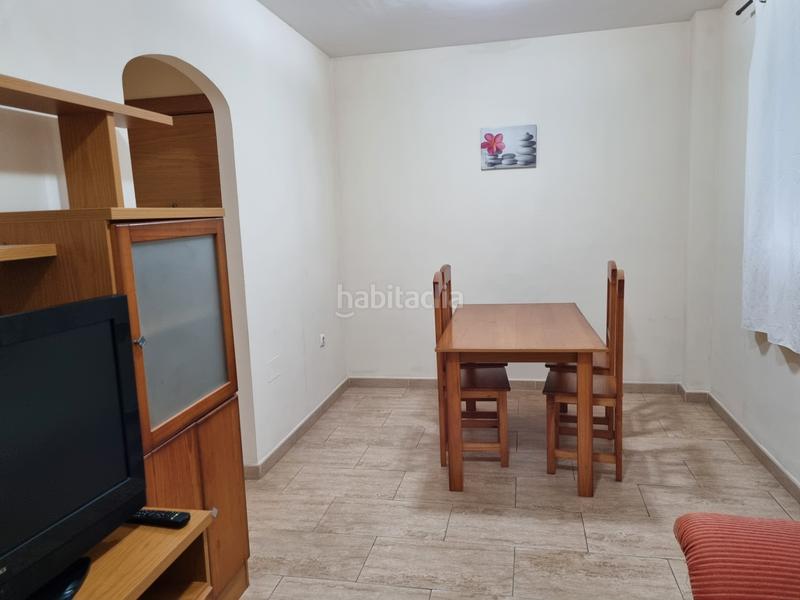 Foto 3a77c6c2-0fbb-486e-ba9e-f19ecb98ec3a. Location appartement avec parking dans Centro-San Felipe-Huerta Fava Línea de la Concepción (La)