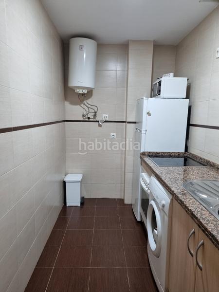 Foto b02b5a67-1389-404e-9c2b-efa7f77b452f. Location appartement avec parking dans Centro-San Felipe-Huerta Fava Línea de la Concepción (La)
