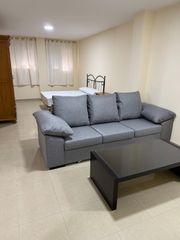 Miete Etagenwohnung in Huerta Fava-Santiago. Apartamento en el centro