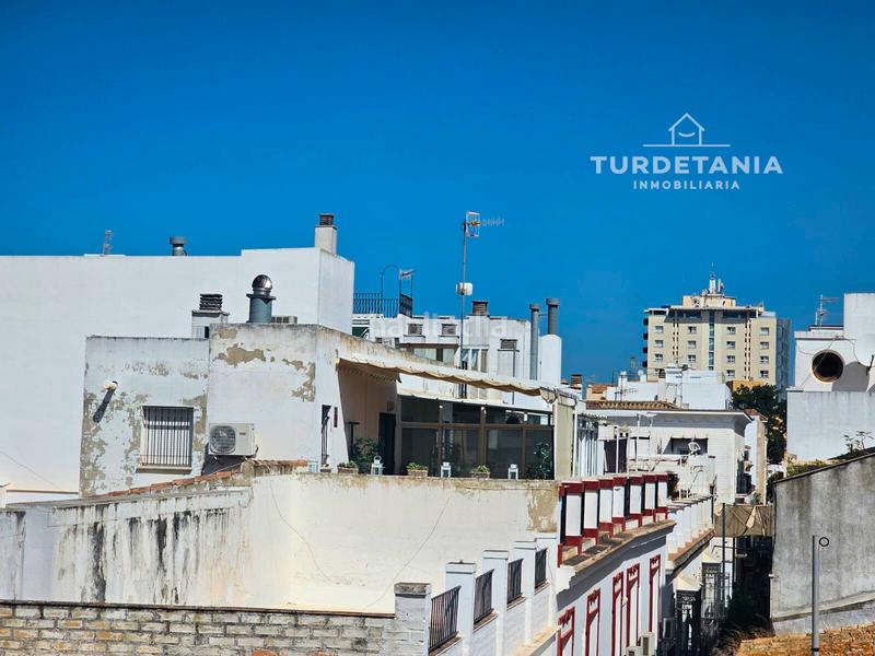 Foto 5caf8de1-6590-43b4-9038-e15d914f248c. Haus mit kamin parking in Centro-Calzada-Cabo Noval Sanlúcar de Barrameda