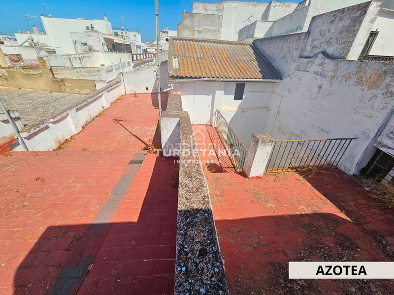 Foto ebc66a20-6d31-4869-951a-3b35aa4e2079. Haus mit kamin parking in Centro-Calzada-Cabo Noval Sanlúcar de Barrameda