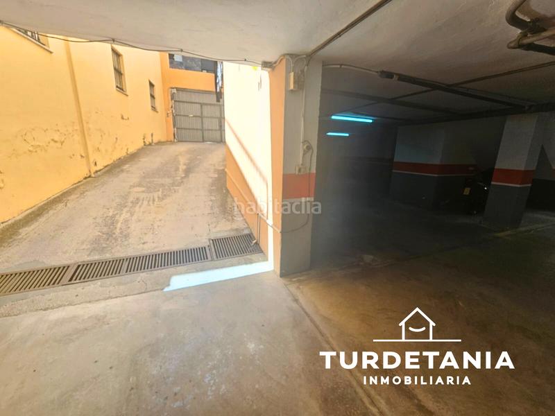 Foto b3af4583-1e4b-4a6d-96e7-7808bfaf9879. Aparcament cotxe a V Centenario-Piletas-Capuchinos Sanlúcar de Barrameda