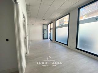 Lloguer Local Comercial a Centro-Calzada-Cabo Noval. Alquiler local comercial en centro sanlucar de barrameda