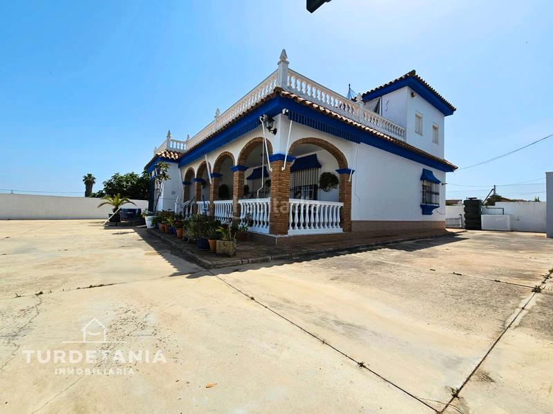 Foto bac0fc85-28c0-494b-a02f-6656e5f95ebb. Chalet with parking pool in Bonanza-Avda de Huelva-Barrio Andalucia Sanlúcar de Barrameda