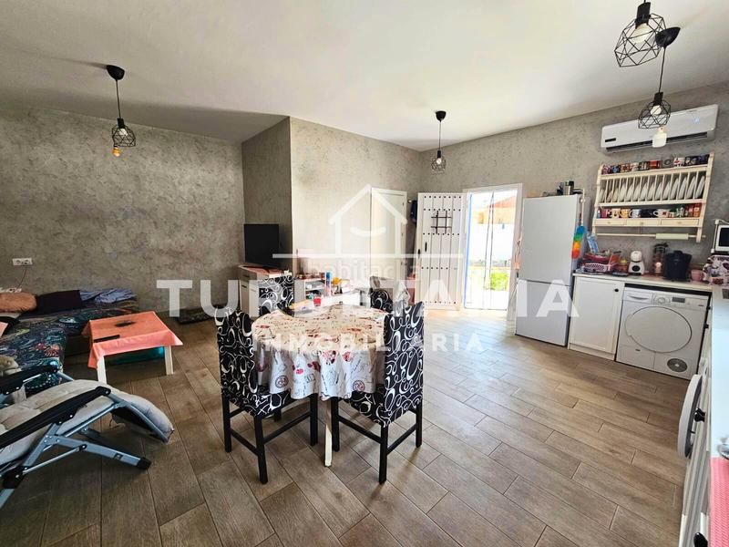 Foto 9925b2d1-dd1e-4694-bfda-66ac4059dd1e. Chalet con parcheggio piscina in Bonanza-Avda de Huelva-Barrio Andalucia Sanlúcar de Barrameda