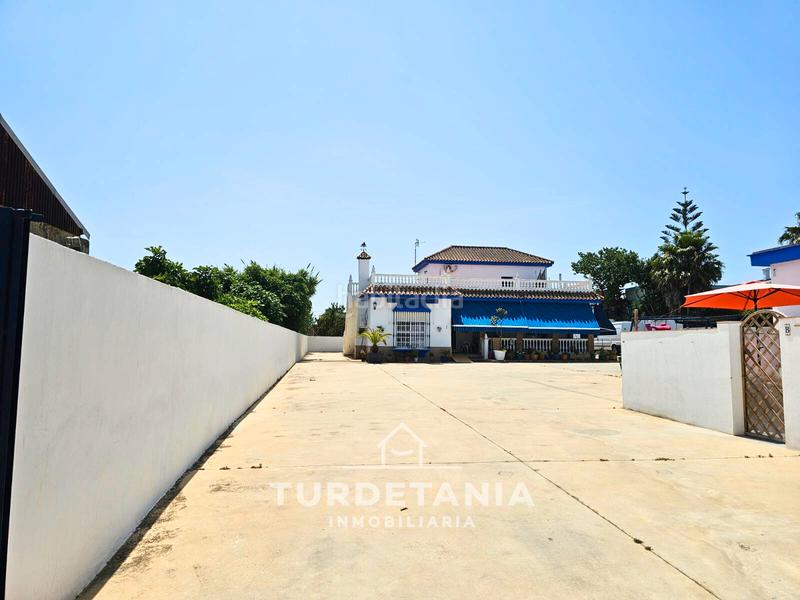 Foto b41b9cb9-8b22-4eac-9e85-045cbc894cba. Chalet con parcheggio piscina in Bonanza-Avda de Huelva-Barrio Andalucia Sanlúcar de Barrameda