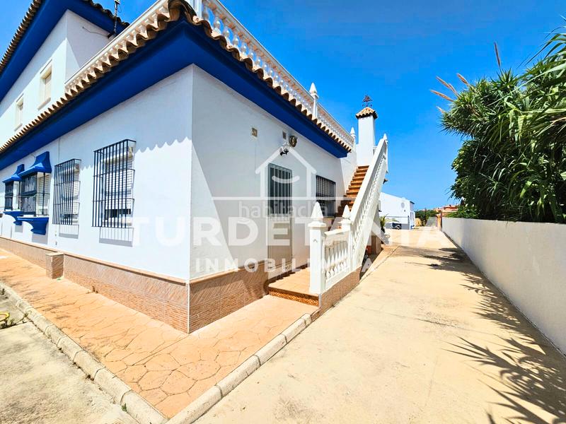 Foto bb70f1a5-e141-48c6-83f0-bff30ee100bc. Chalet con parcheggio piscina in Bonanza-Avda de Huelva-Barrio Andalucia Sanlúcar de Barrameda