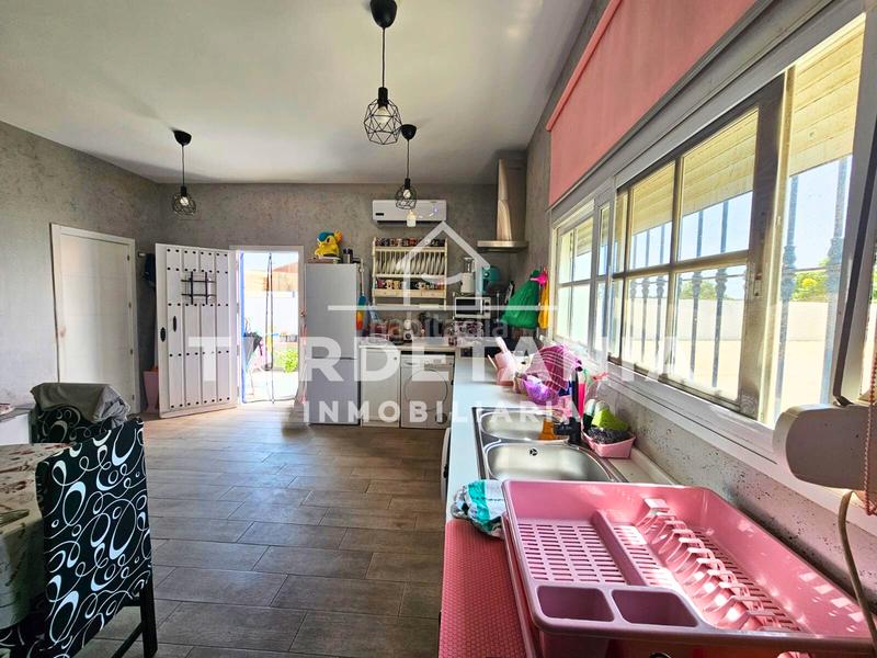 Foto d61b3548-b1c6-479f-8562-5422c1cd09a7. Chalet con parcheggio piscina in Bonanza-Avda de Huelva-Barrio Andalucia Sanlúcar de Barrameda