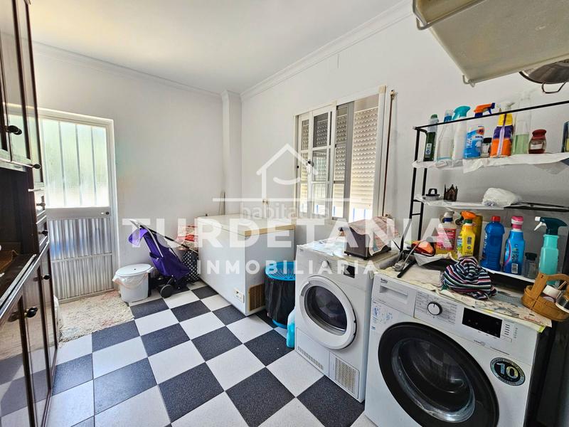 Foto 26dfab8b-2a8d-48f6-bb79-dec4a36a3c09. Xalet amb aparcament piscina a Bonanza-Avda de Huelva-Barrio Andalucia Sanlúcar de Barrameda