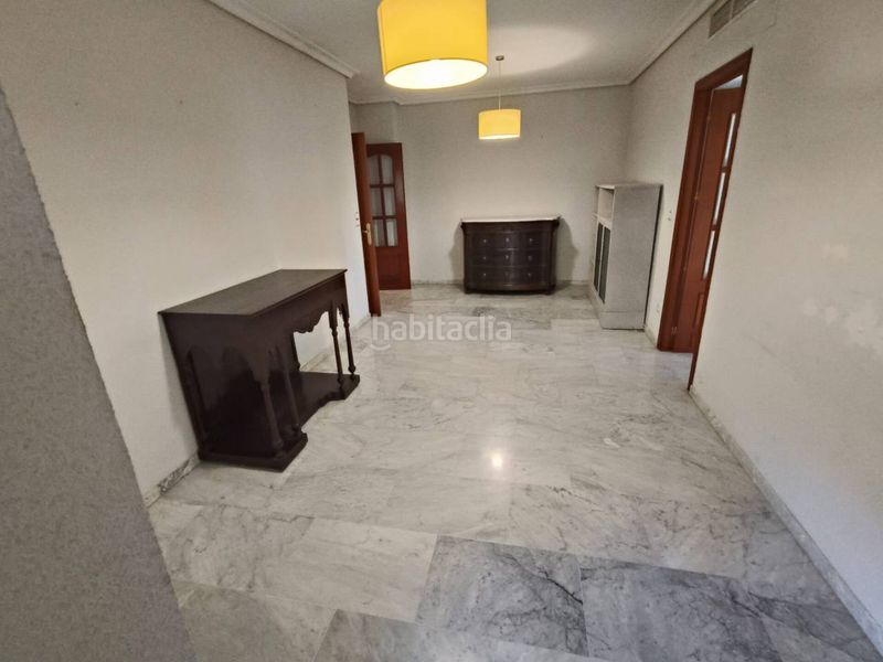 Foto 18df8a90-5a96-4ab8-bd9e-64b6cdf07e2a. Apartament amb calefacció aparcament piscina a El Brillante -El Naranjo - El Tablero Córdoba