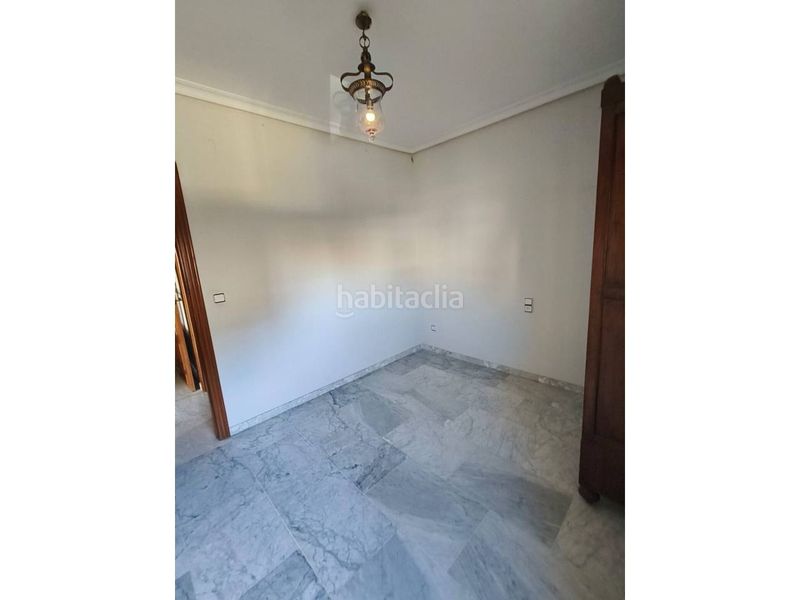 Foto c38b5c62-3aa1-4ae0-b90e-d31e3cc0f6c7. Apartament amb calefacció aparcament piscina a El Brillante -El Naranjo - El Tablero Córdoba