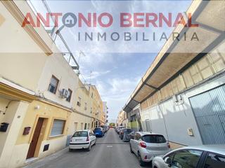 Locale commerciale in Chapín - Campus Universitario - Navinco