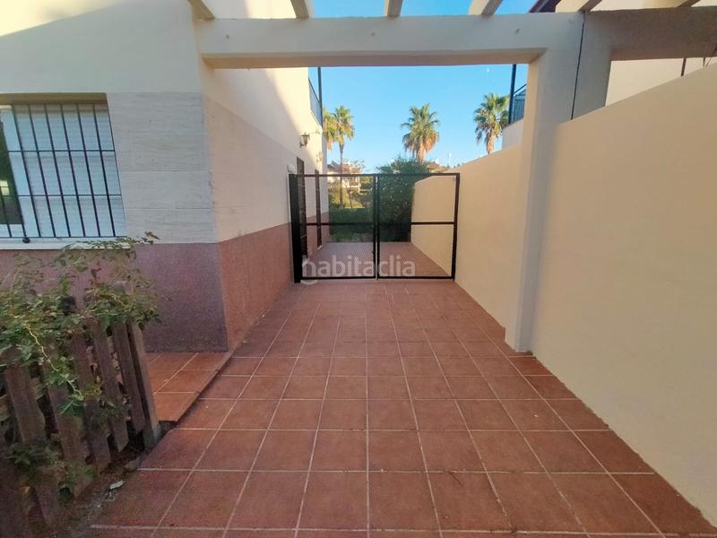 Foto 23b8beb2-1d5f-42c4-b92b-d78300c481fe. Casa aparellada amb xemeneia aparcament piscina a Jerez de la Frontera