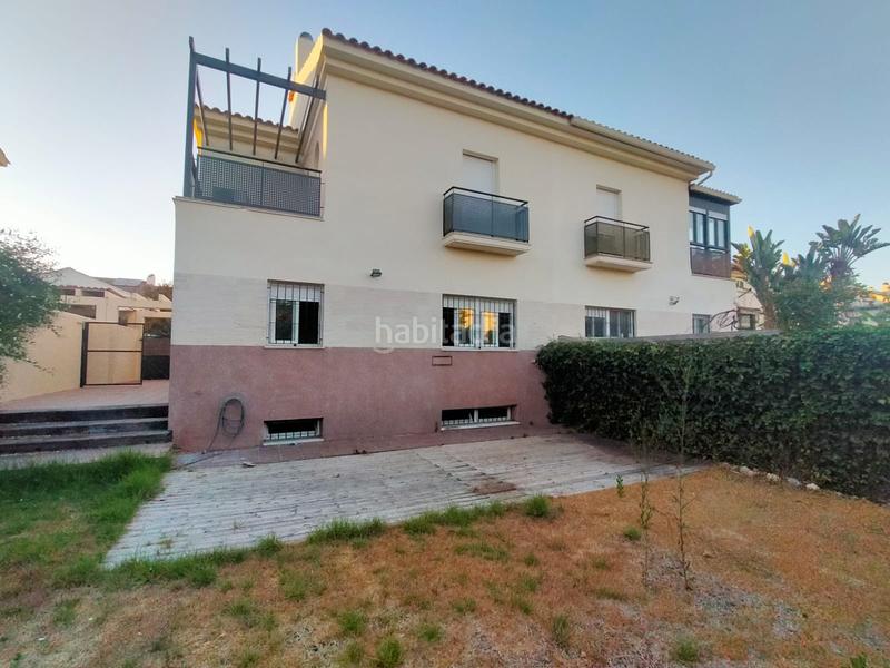 Foto 3429b54d-8dff-4c07-8384-f4cd6dedacf0. Casa aparellada amb xemeneia aparcament piscina a Jerez de la Frontera