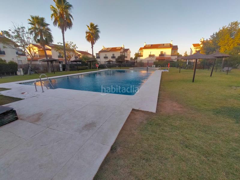 Foto 071a75f9-7fe1-46b8-941b-0399f1a96470. Casa bifamiliare con camino parcheggio piscina in Jerez de la Frontera