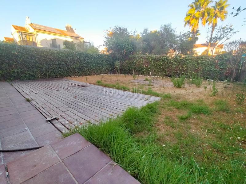 Foto f89cb1dc-12f0-432f-a186-e3a8521945f7. Casa bifamiliare con camino parcheggio piscina in Jerez de la Frontera