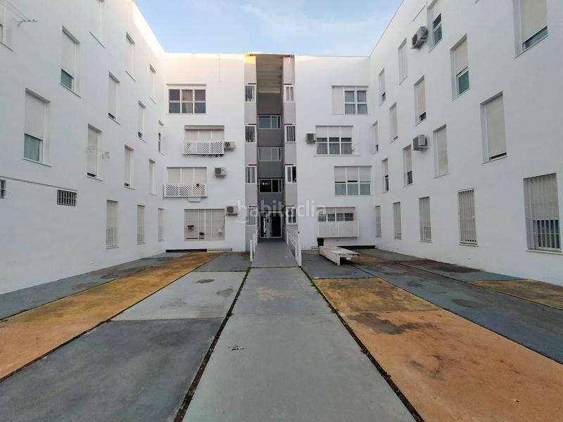 Foto f208a5e3-da93-4bd7-bc9b-3797bcca3df4. Appartamento con parcheggio in Puertas del sur - Guadabajaque Jerez de la Frontera