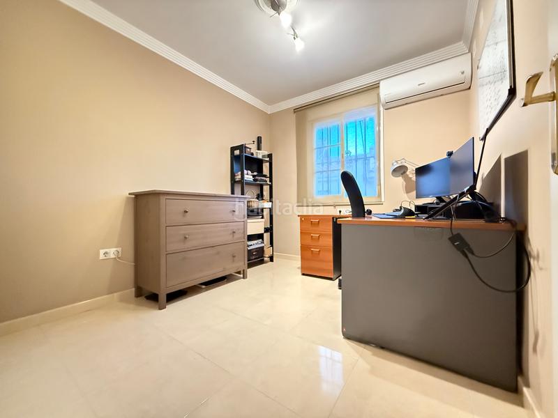 Foto 10da337b-6d05-4ed3-951c-85d606c49140. Casa adossada amb xemeneia a Caballero Bonald-S. José Obrero-Guadalcacín Jerez de la Frontera