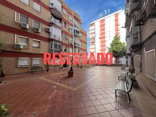 Appartement  N/a. Piso en venta en san juan de aznalfarache