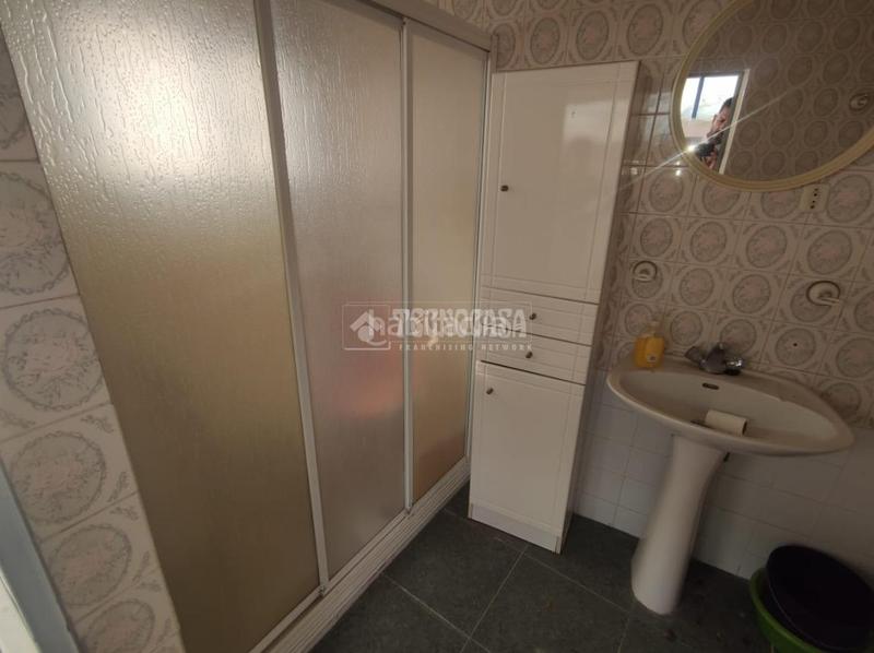 Foto a646e276-eadd-412e-968d-0e3f367a9c5e. Casa aparellada a Almensilla