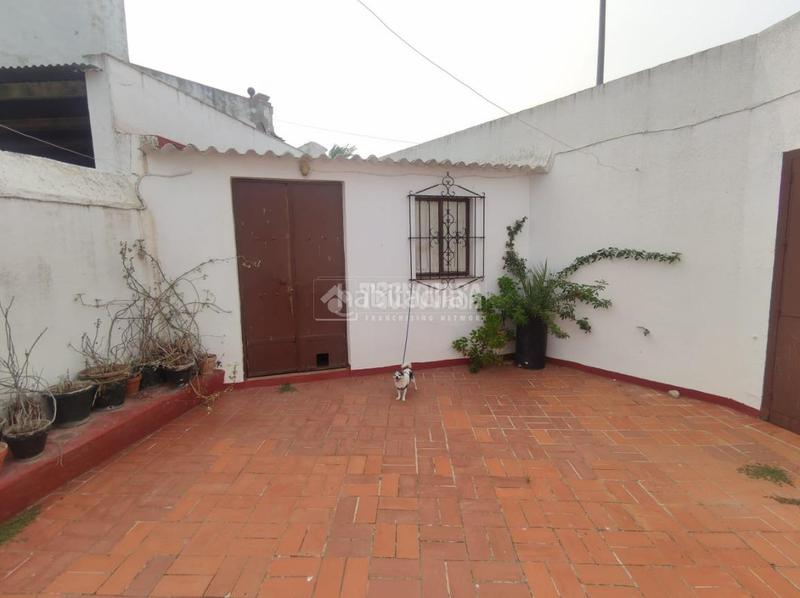 Foto bfdd6aa7-88f1-4ba7-9e80-fa3c14bcc6b3. Casa aparellada a Almensilla