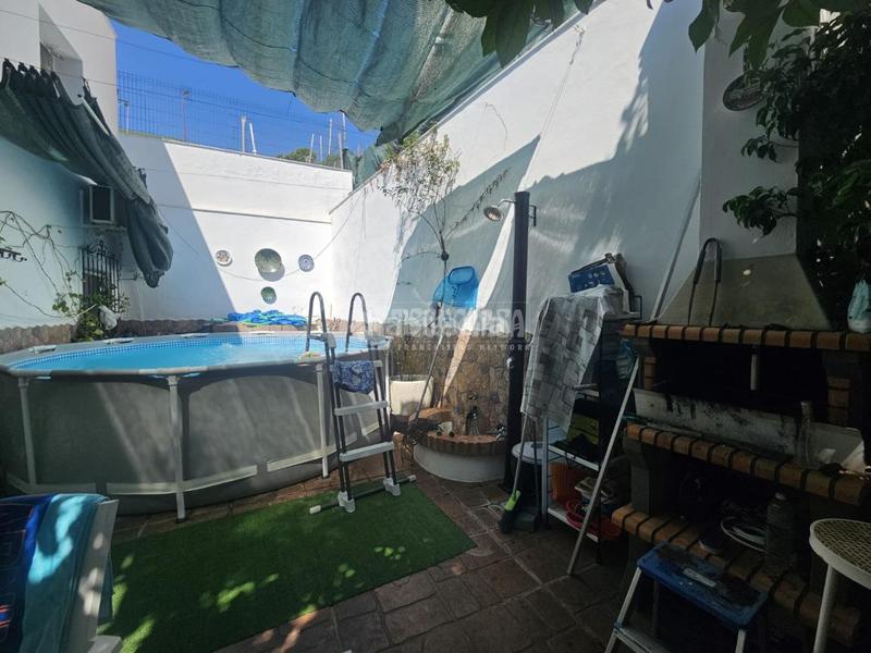 Foto 1bd3d8ab-3c27-4afa-9bf7-d82c95620bf0. Maison jumelée dans Santa Eufemia Tomares