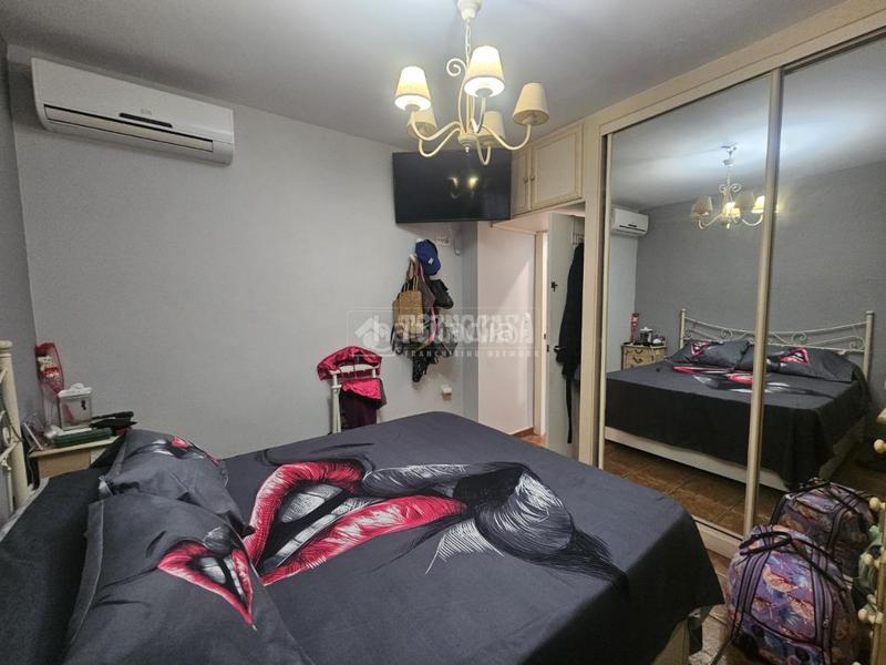 Foto 780c81e7-fff9-4382-baaa-2e4cfe0db174. Maison jumelée dans Santa Eufemia Tomares