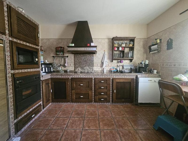 Foto c4133752-584a-4760-9034-c0bc773b992c. Maison jumelée dans Santa Eufemia Tomares