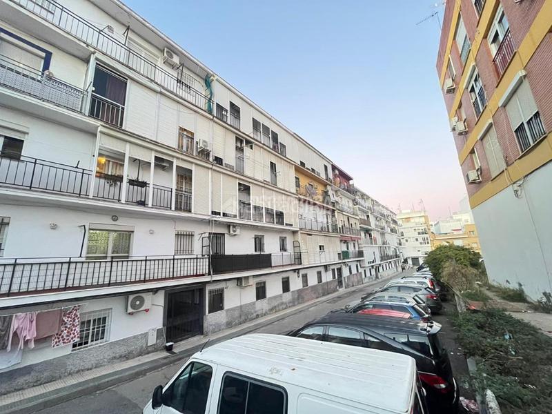 Foto c4eb48d5-92c4-4361-a126-284f129c62ea. Piso  en venta en Lepanto Mairena del Aljarafe