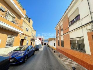 Maison jumelée  Calle dr. fleming. Casa en venta en san juan de aznalfarache