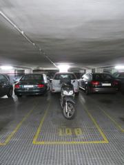 Lloguer Aparcament cotxe a Calle rocafort 39. Plaza de parking en alquiler para coche pequeño en la calle roca