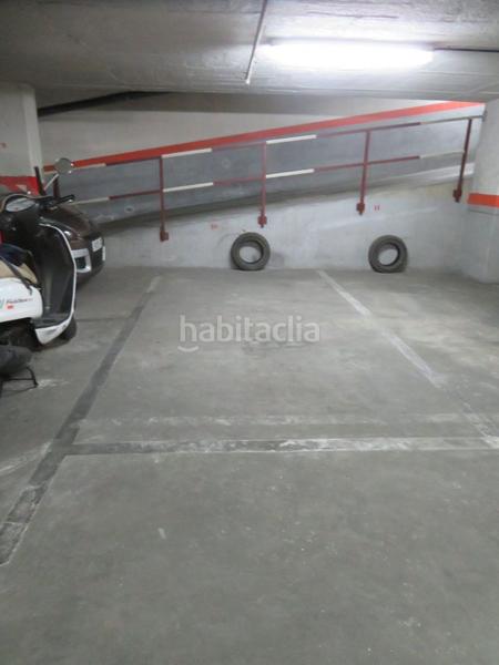 Foto 84c65d8b-670b-402b-88c2-ed86c9b95388. Parking voiture dans Sant Antoni Barcelona