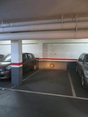 Alquiler Parking coche en Barri de les Corts. Gran plaza de parking en la gran via carlos iii