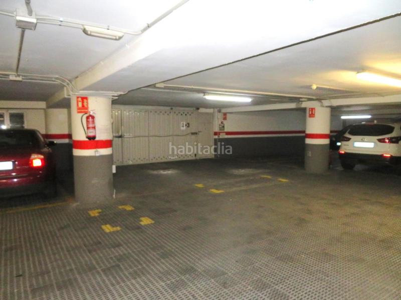 Foto 664b3759-cc76-446e-be6c-3c48df339749. Parking voiture dans Sant Antoni Barcelona