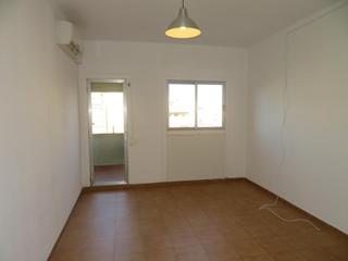 Location Attique  Carrer calabria. Ático unicamente para personas mayores de 60 años!!!!