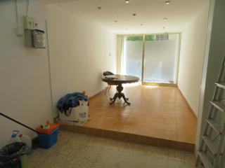 Affitto Locale commerciale in Horta. Local de 35m2 cerca del mercado de horta