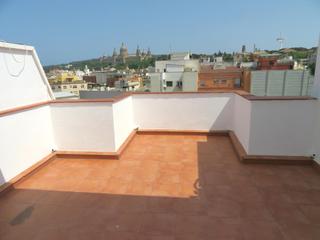 tic a Font de la Guatlla. Gran sobretico de 4 habitaciones al lado de plaza espaa