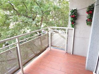 Pis  Carrer de sants. Piso de 3 habitaciones en la carretera de sants
