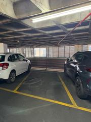 Lloguer Aparcament cotxe a Calle de la murtra 175. Plaza de parking en alquiler para coche mediano en la calle murt