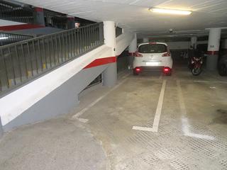Parking coche en Avenida del Paral·lel 180