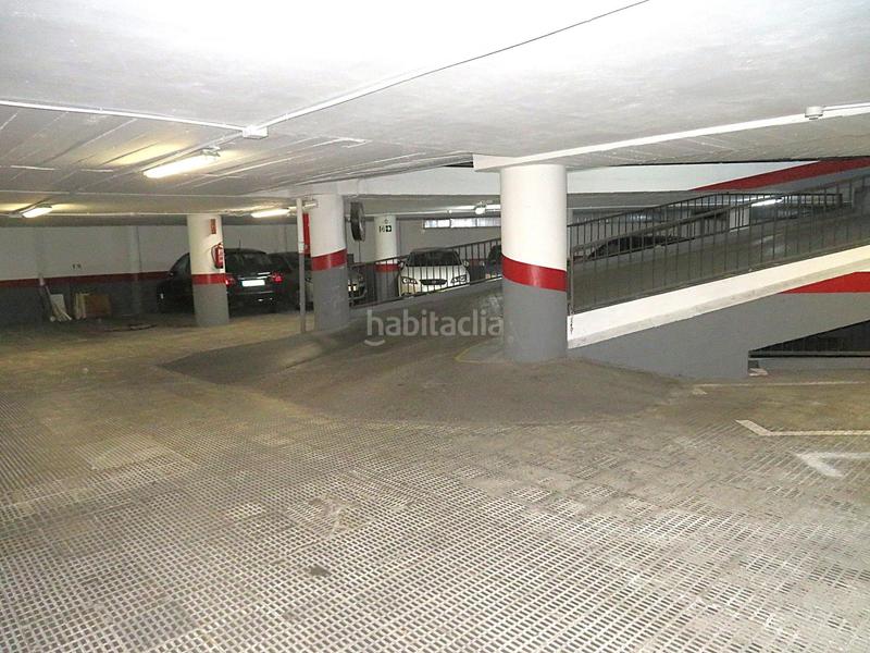Foto 58978d60-6393-4e0e-bb31-30977c2c272d. Aparcament cotxe a avenida del paral·lel 180 a Sant Antoni Barcelona