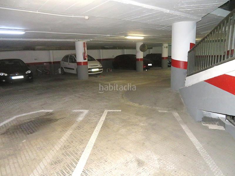 Foto df1810b9-19de-479b-a25c-d0601fb84b05. Aparcament cotxe a avenida del paral·lel 180 a Sant Antoni Barcelona