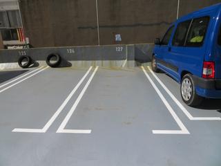 Car parking in Calle de Floridablanca 86