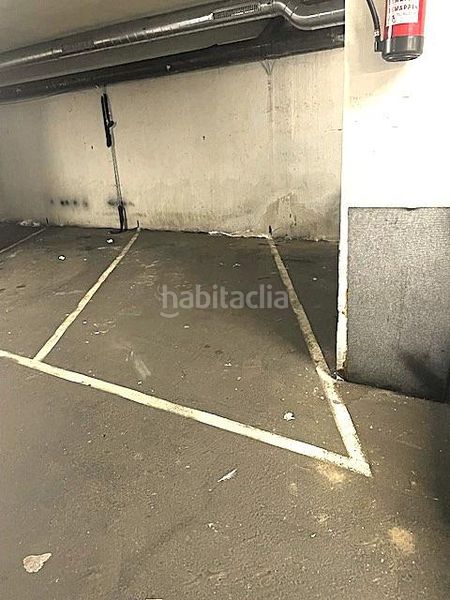 Foto 7375c9a2-b148-4d61-a6f2-fdb2c2ff3c00. Aparcament cotxe a Sant Antoni Barcelona