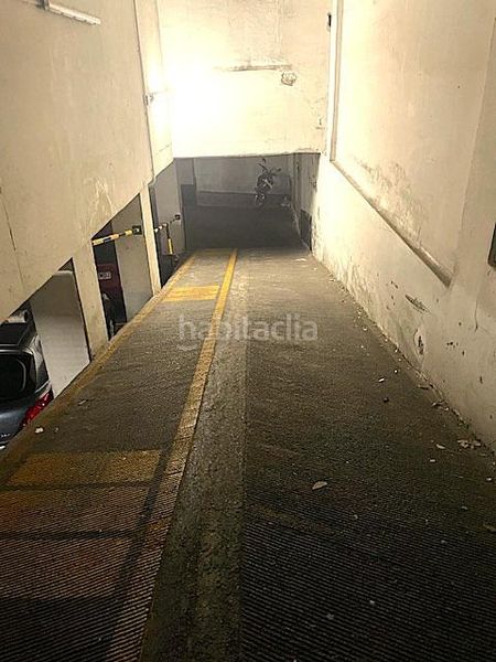 Foto d7e6569e-bff1-40cf-9489-cbe0e5fbd7a6. Aparcament cotxe a Sant Antoni Barcelona
