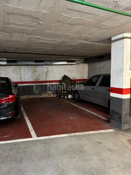Foto f4fa8107-e77d-4320-bb96-2c1b143043b4. Aparcament cotxe a El Poble Sec - Parc de Montjuïc Barcelona